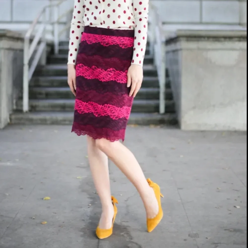 Banana Republic Ombre Lace Pencil Skirt